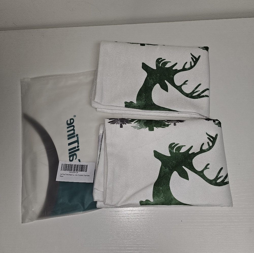 Christmas‎ throw pillow cases 2 Reindeer green grey and white